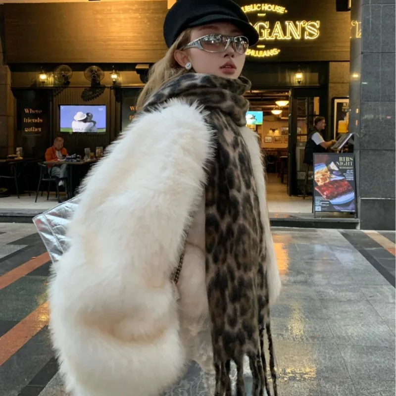 

Luxury Y2k Women Winter Faux Fur Coat Short Jacket Hot Warm New Retro Streetwear Brand Design Trends Versatile Cropped Tops