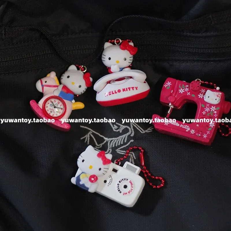 กล่องสุ่มของสะสมรูปการ์ตูน Hello Kitty ฉลองครบรอบ 50 ปี กล้องถ่ายรูป ของตกแต่งโต๊ะทำงาน ของขวัญน่ารัก สร้างสรรค์ ของเล่นสุดฮิต