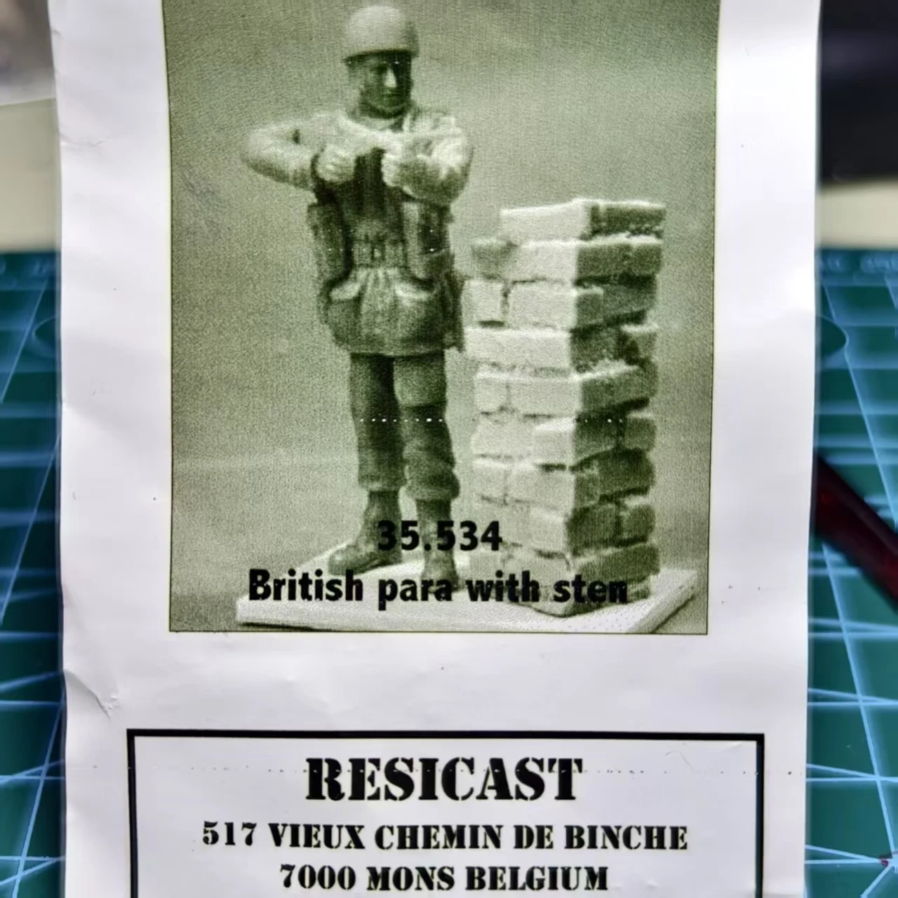 

Фигурка модели из смолы 1/35, комплект в разобранном и неокрашенном виде