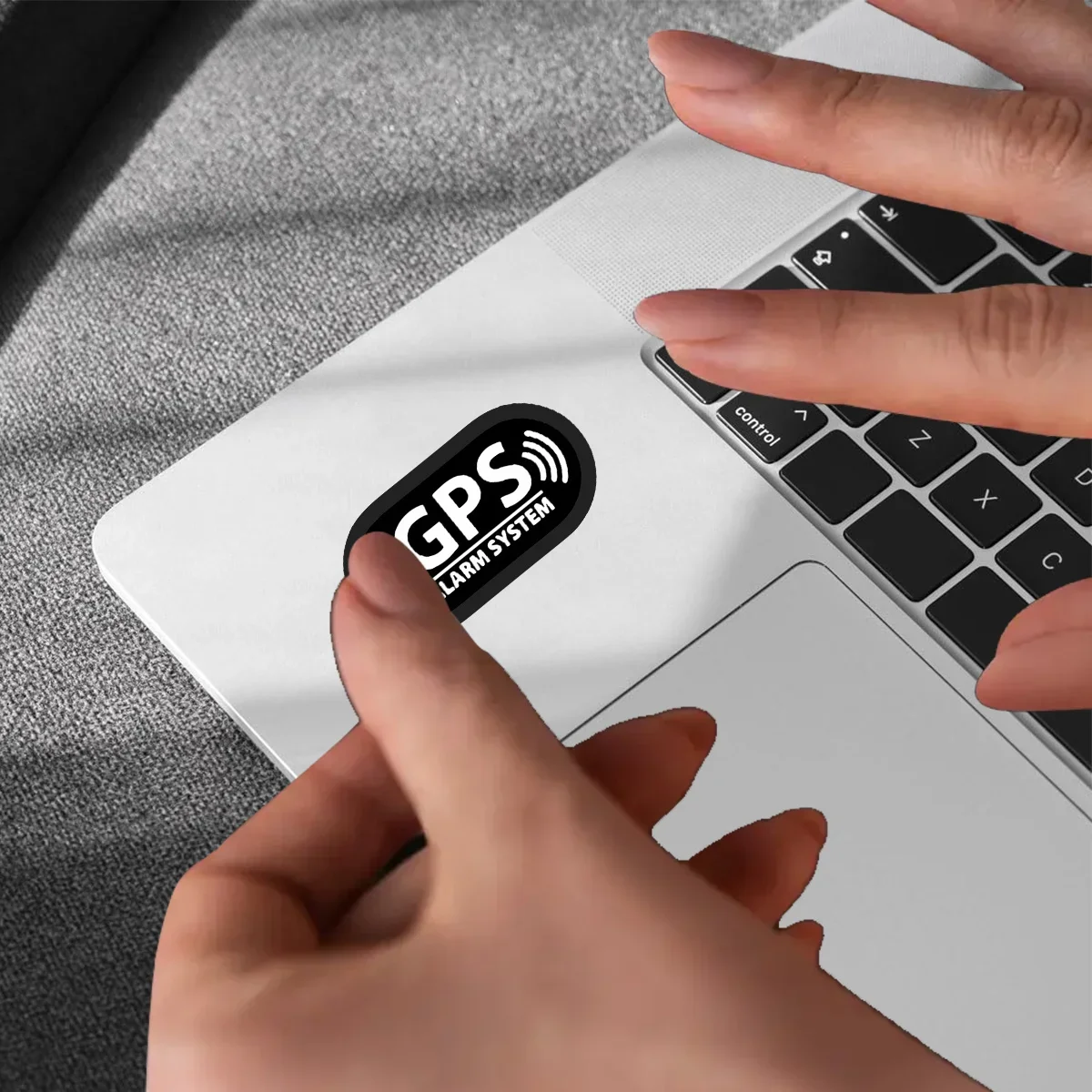 

Waterproof Reflective GPS Warning Sticker - Self-Adhesive Irregularly Shaped Vinyl Sticker for Bicycles, Scooters, Cars