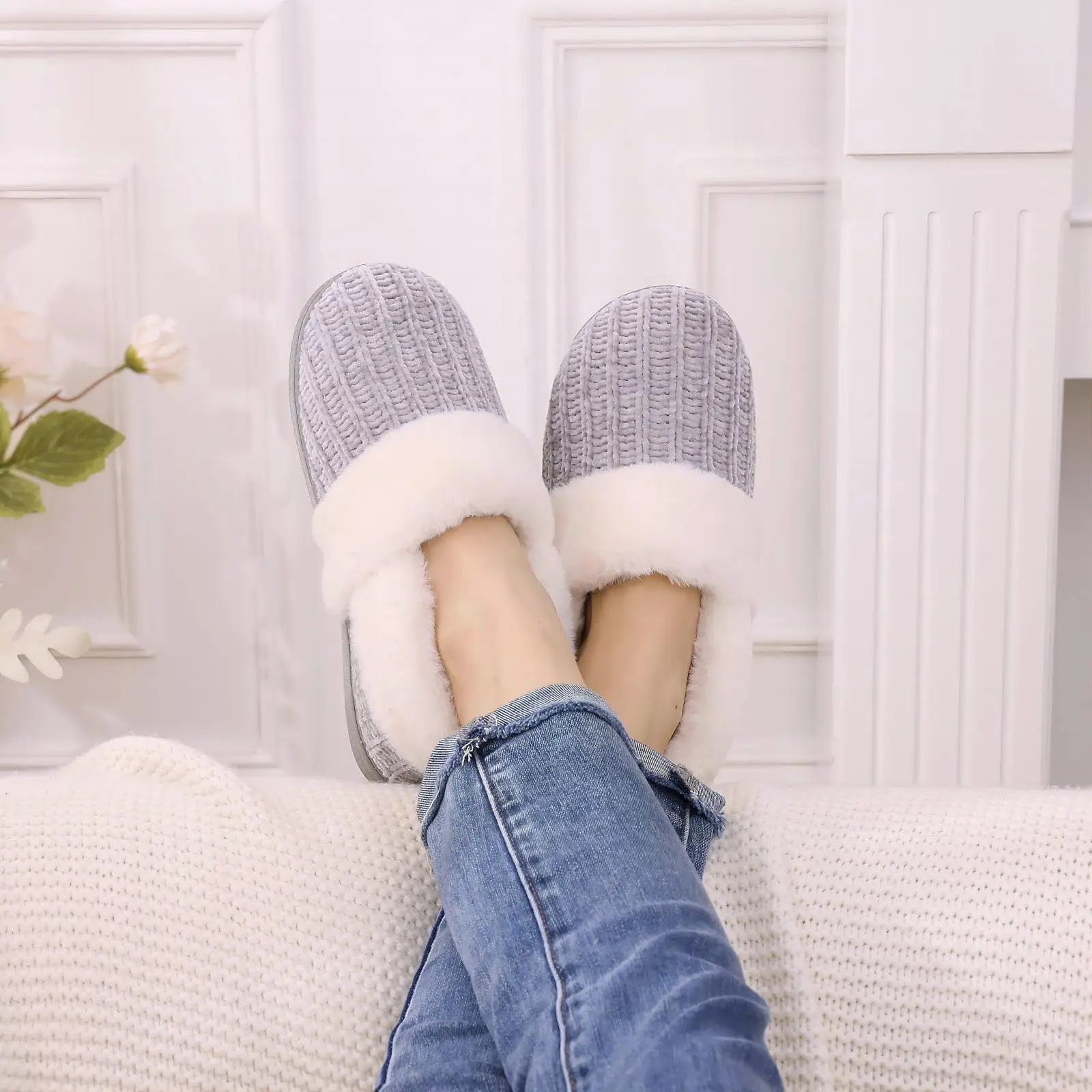 Shevalues Women's Winter Fuzzy House Slippers Non-slip Cozy  Fluffy Knit Slides With Memory Foam Indoor Warm Plush Bedroom Shoes