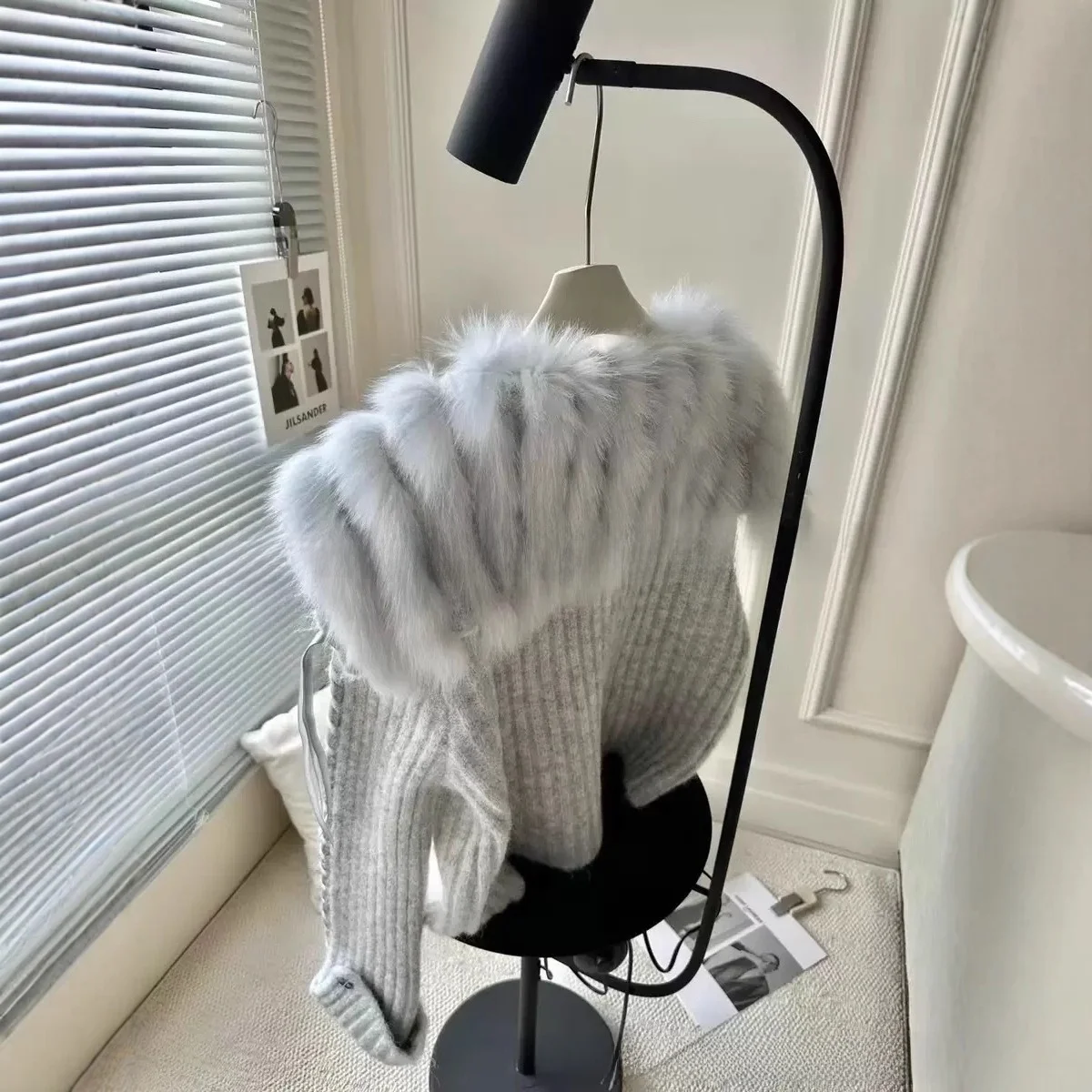 Cappotto maglione lavorato a maglia in pelliccia da donna Quattro colori Versatile colletto blu scuro Polsino rovesciato Manica lunga stile coreano