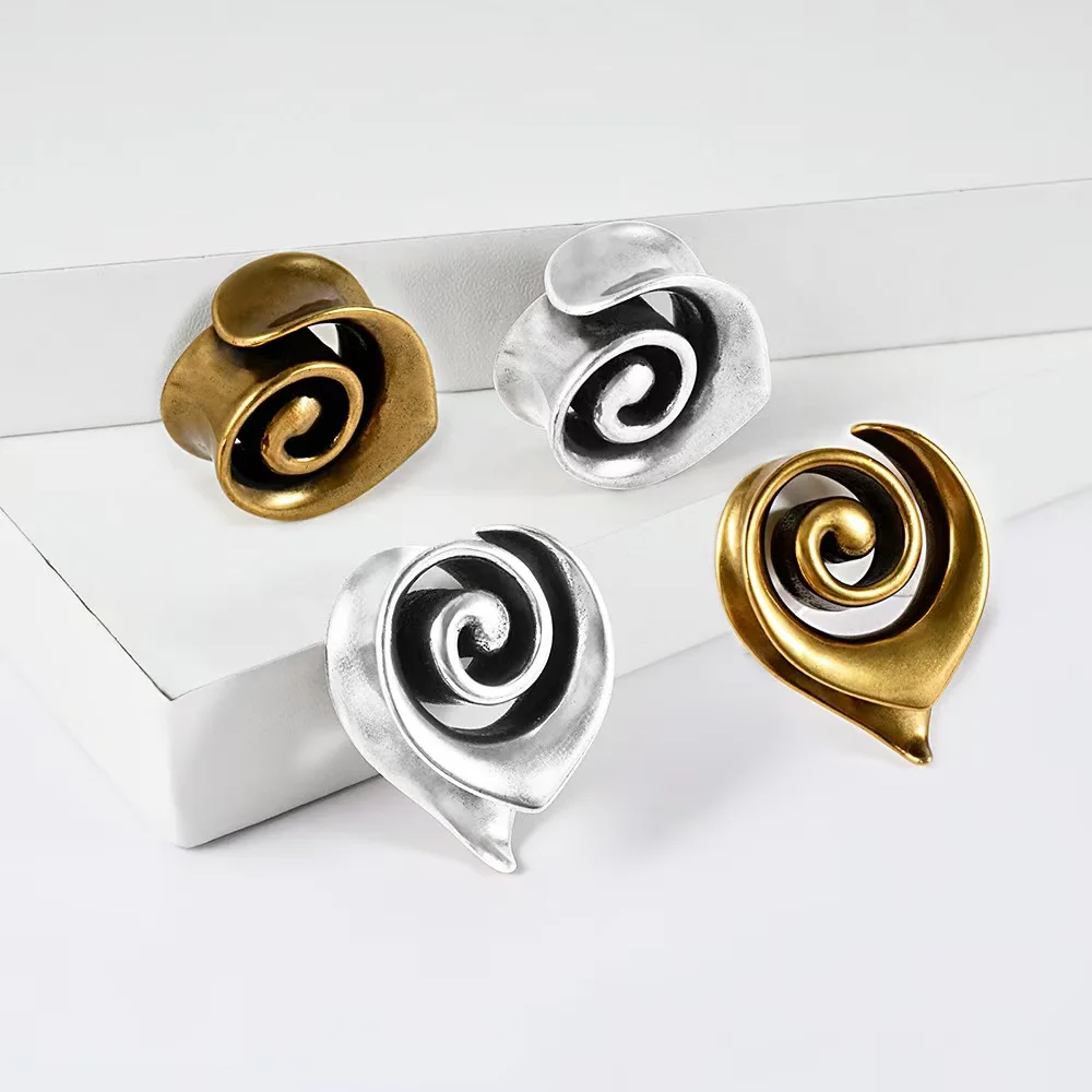 Spiral Saddle Plugs…
