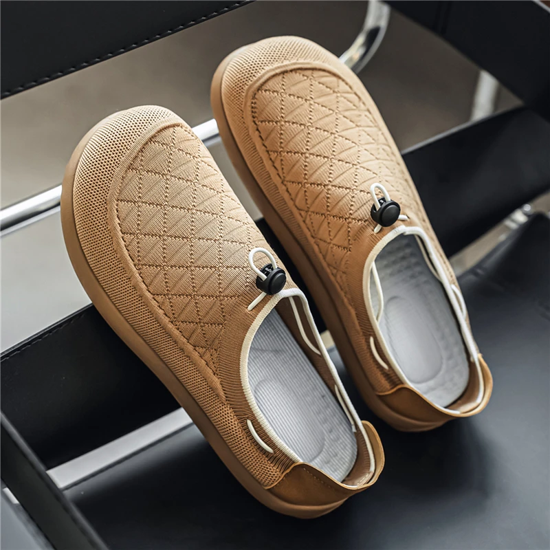 

Spring and summer new wide toe bean shoes comfortable for lazy people fashionable outdoor casual shoes for men semi slippers