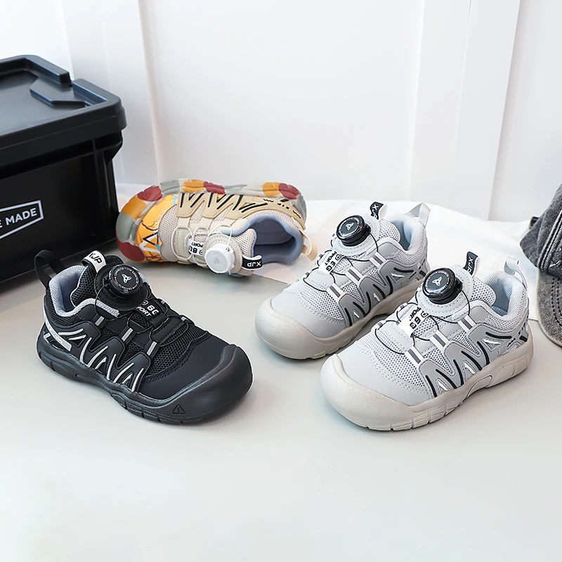 

Теннисные туфли для мальчиков и девочек, дышащая детская повседневная обувь с закрытым носком, вращающаяся кнопка, осень 202, новая детская спортивная обувь на мягкой подошве