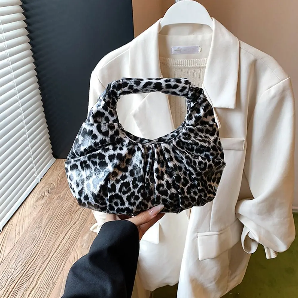 

Fashion Pu Leopard Print Handbag Black Purse Pu Leather Handbag Cloud Bag Fashionable Underarm Bag Mobile Phone Bag