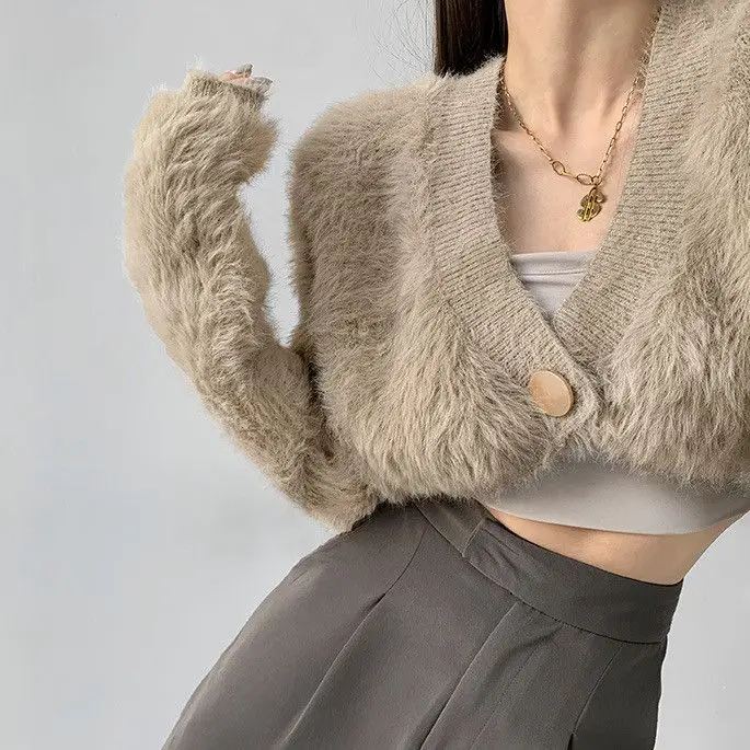 

2025 Spring and Autumn New V-neck Cardigan Jacket for Women Loose Simple Short Versatile Top