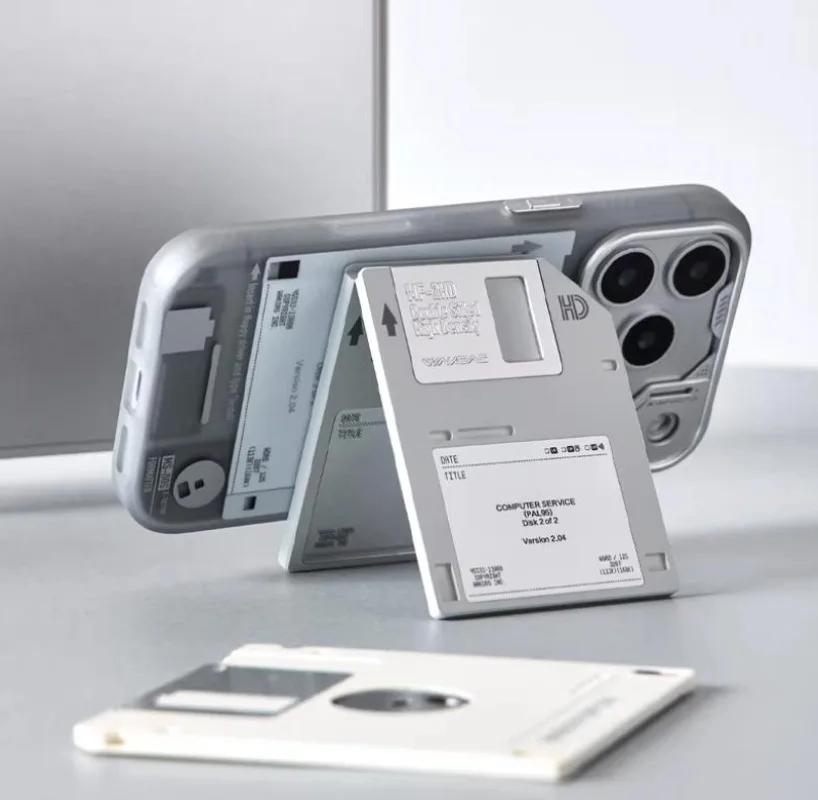 Frosted Floppy Disk Magnetic Phone Case for iPhone 16/17 Pro Max