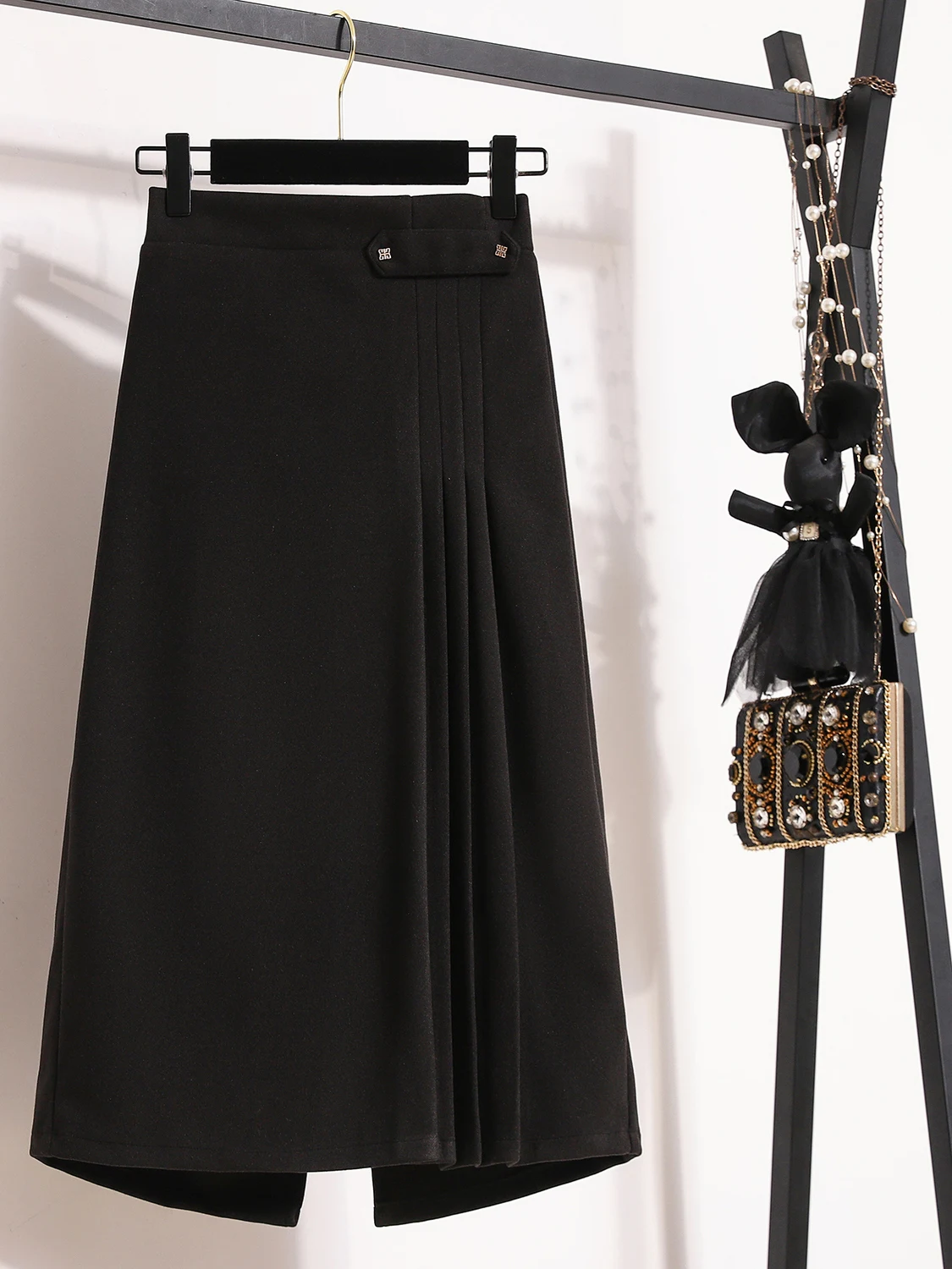 

Authentic High Waist Midi A-Line Skirt with Slit for plus Size Women Woolen Material Office Commute Sle Embroidered Design