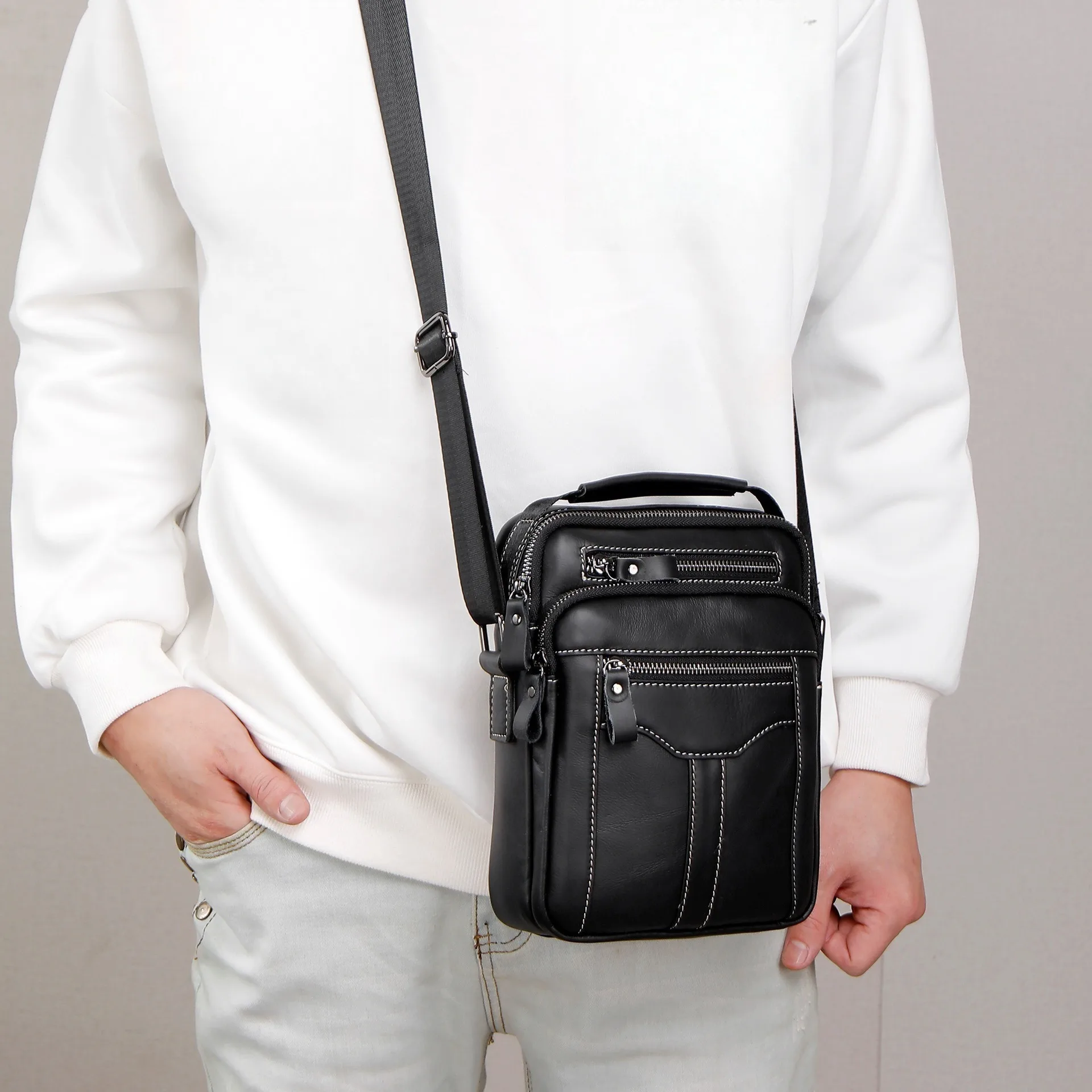 

Men's Full-Grain Cowhide Commuter Sling - Expandable Crossbody Bag for Business Essentials,Shoulder Bag with Tech Organizer