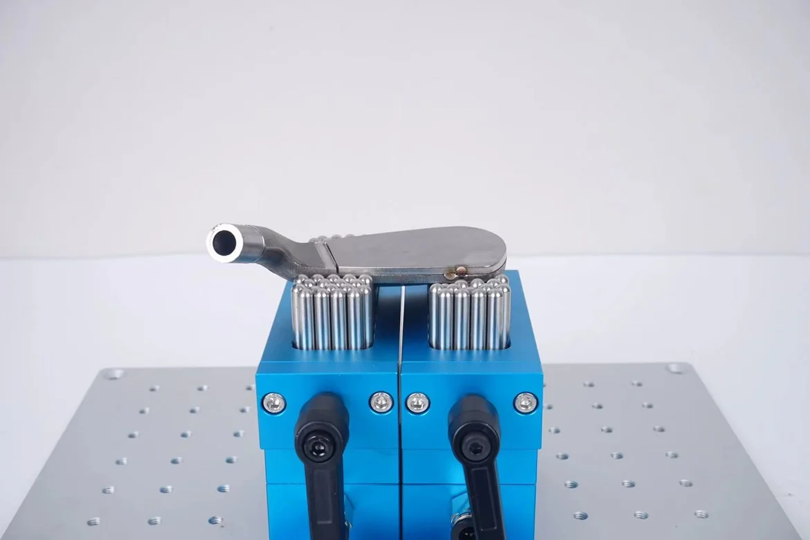 

Flexible fixture parting vise laser marking machine cnc workholding fixture flexible jaw three coordinate universal fixture