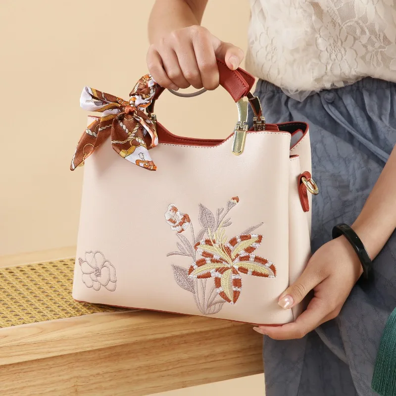 

Women's Bag 2025 Trend Korean Embroidered Handbags Designer Luxury Ladies Shoulder Bags Soft Leather Fashion Crossbody Bag