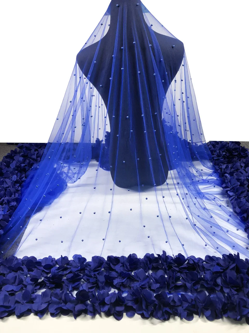 

Novelty 3D French Lace with Sequins Nd Applique 5 Yards/lot 2018 Latest Design African Lace Fabric for Wedding Dress Beaded