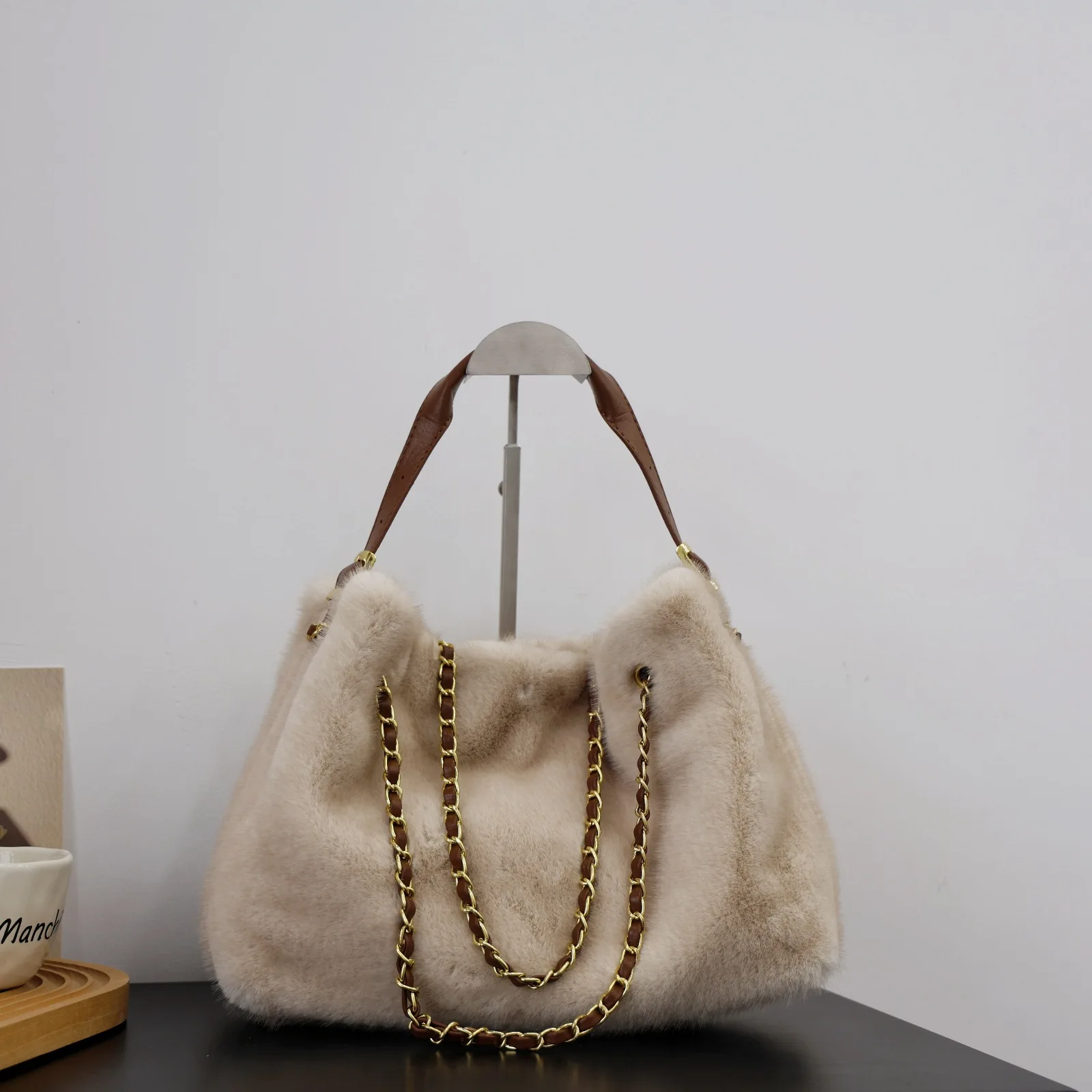 حقيبة فراء شتوية جديدة للسيدات 2025 ذات سعة كبيرة حقيبة كروس بكتف واحد حقيبة يد محمولة حقائب قطيفة #1