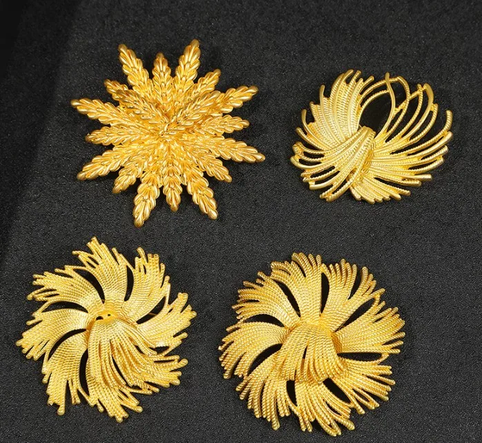 

Fashionable high-end brooch alloy brooch flower irregular commemorative antique brooch skirt anti light jewelry accessories