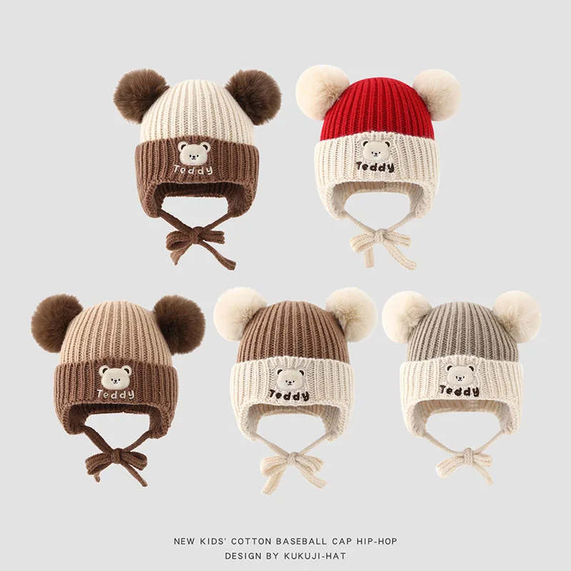 2025New otoño e invierno sombreros de punto para niños lindo bloque de Color oso tejido cálido sombrero con protección para los oídos para niños y niñas