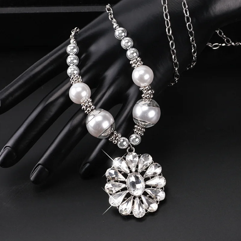 フラワーセーターチェーン秋冬新作色褪せないロングネックレス