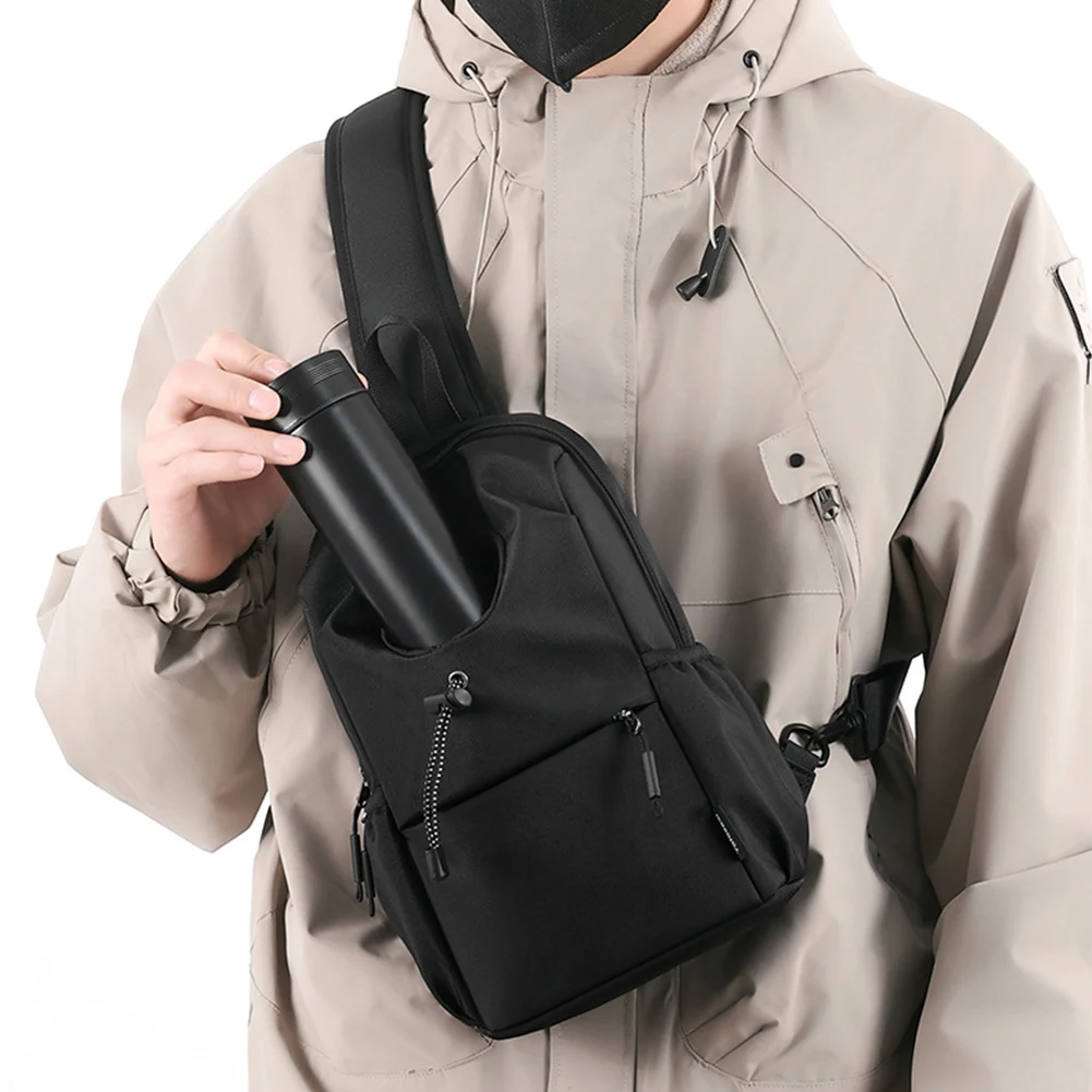 Sac de poitrine en nylon, sac banane multifonctionnel décontracté avec poche pour bouteille, sac à bandoulière Hobo pour voyage en plein air et randonnée