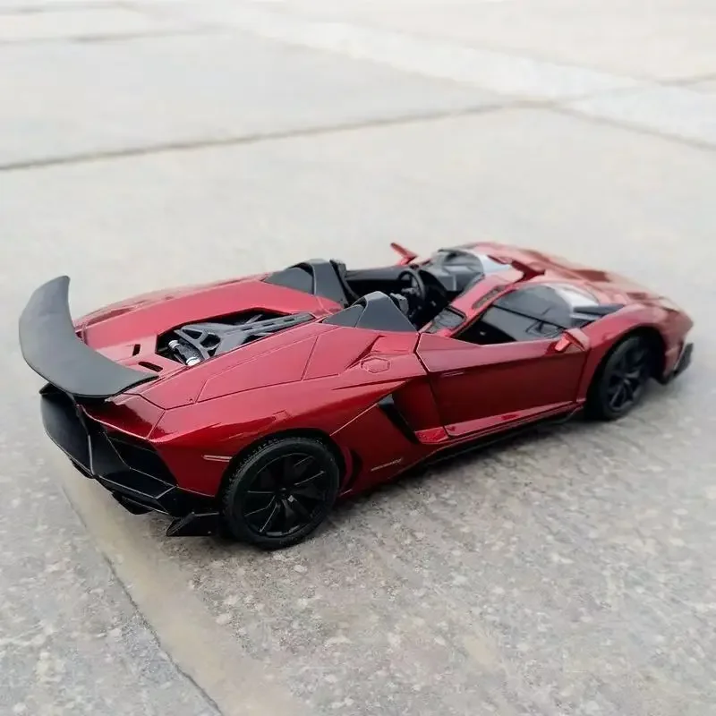 1:24 Aventador J 700J Alloy Sports Car Model Diecasts Toy Metal Race Vehicles Car Model High Simulation Collection Car Toys Gift