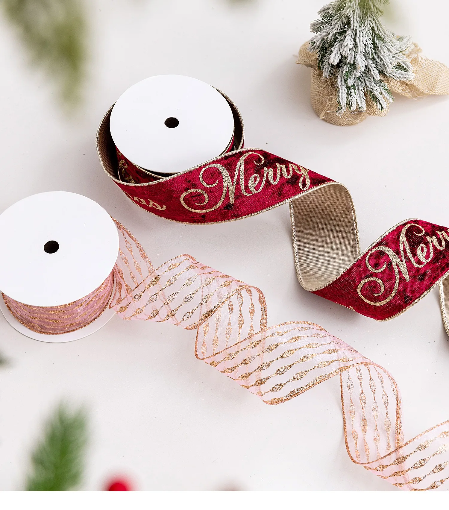 

2Pcs Christmas Ribbon, Gift wrapping for Gift Wrapping for DIY Bows, Tree Garland, Christmas Tree Decoration