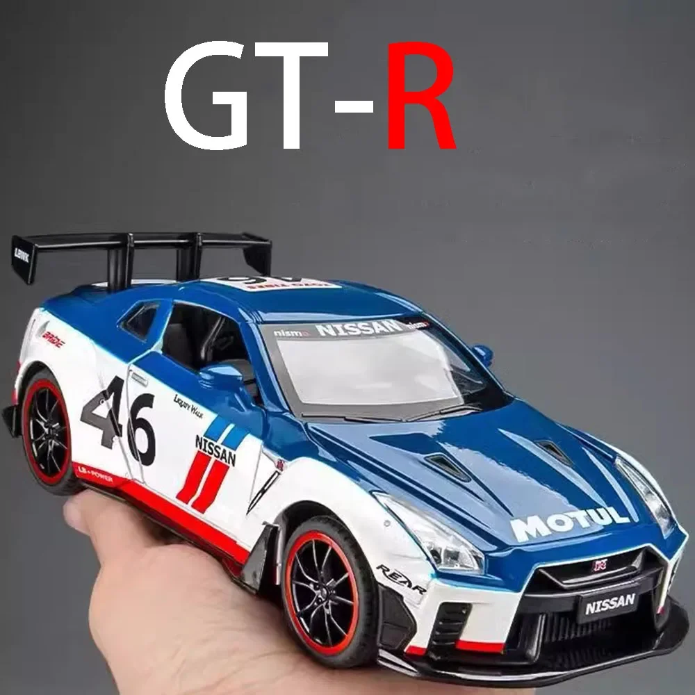 Modèle Miniature en alliage GTR 1:22 moulé sous pression, voitures de course, véhicules de course, traction arrière, 4 portes ouvertes, Collection de voiture de sport pour garçons, cadeaux