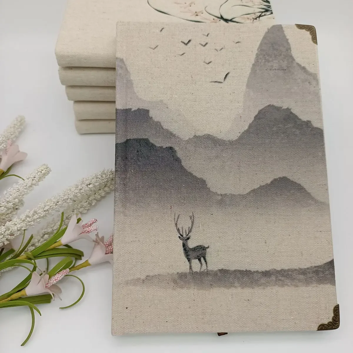 New A5 Creative Chinese Style Vintage Hardcover Linen Cover Notebook Diary Notebook Travel Journal Book Lined