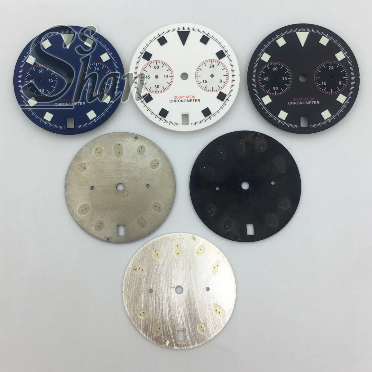 

VH64 30mm high-quality watch dial is suitable for the VK64 quartz movement with a 6 o 'clock date C3 green luminescence