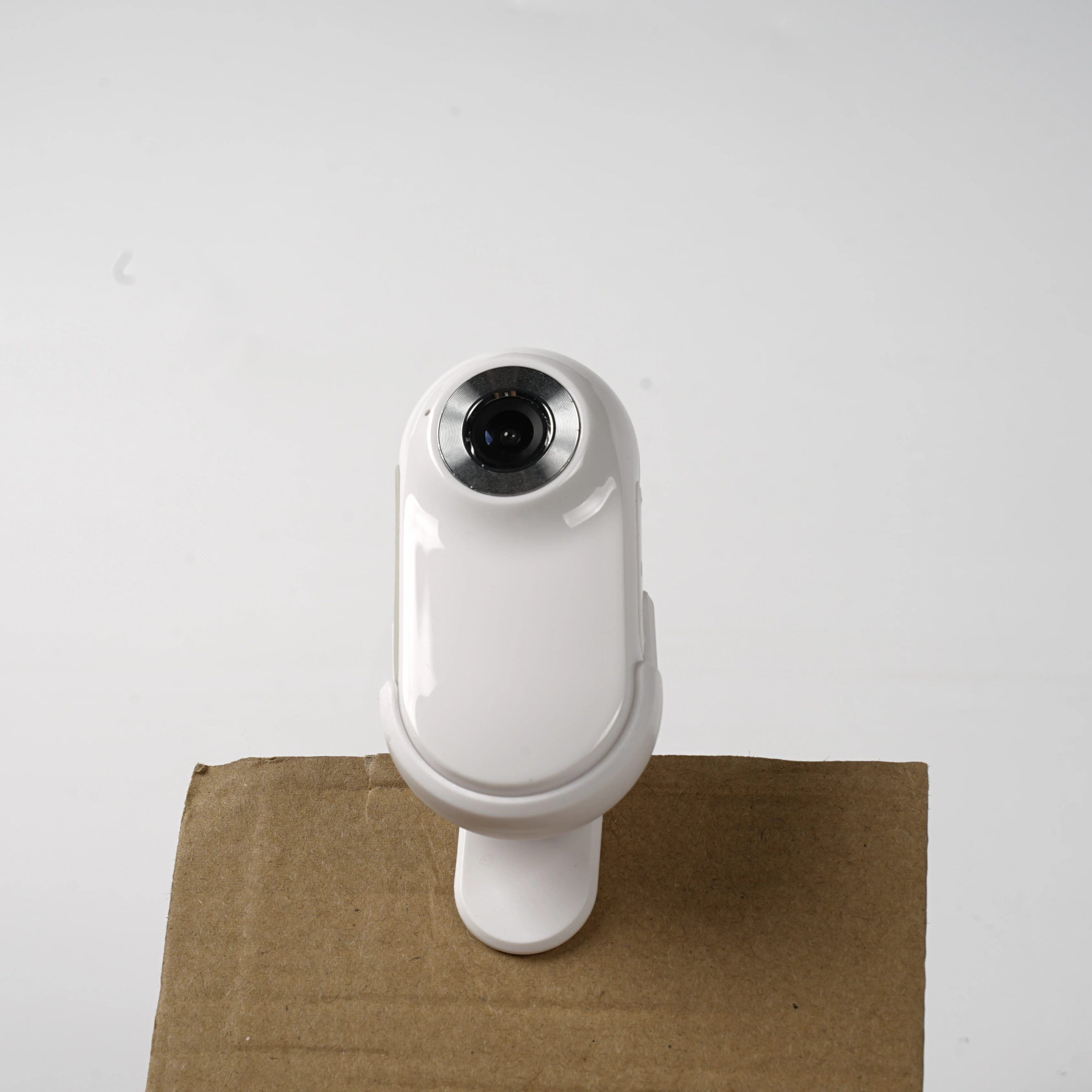 

Wireless Cat Cam era Collar: HD Video Recording, Real-Time Tracking for Safe and Fun Outdoor Adventures