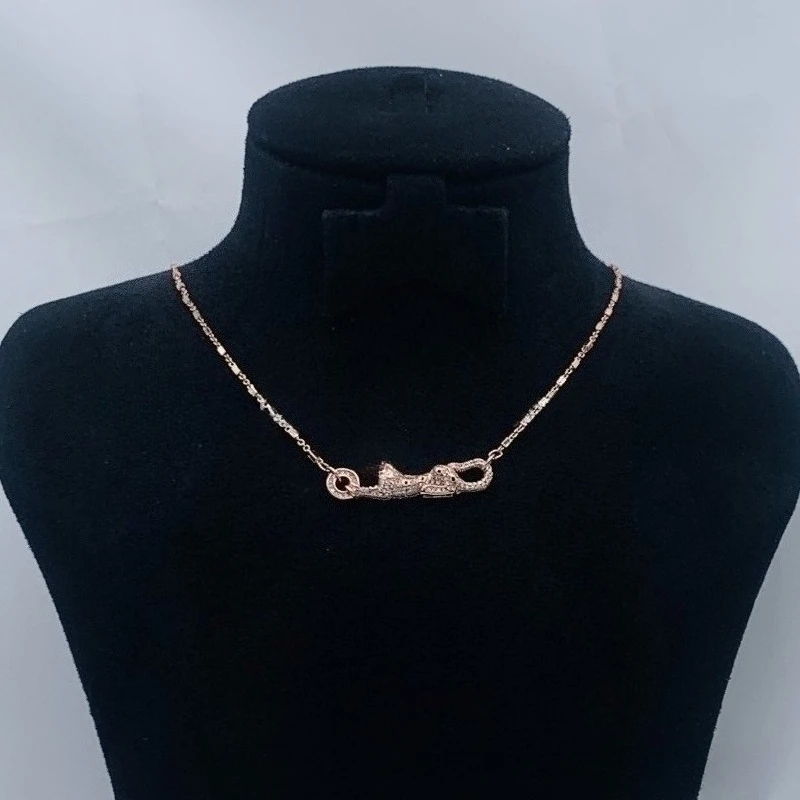 2025 قلادة جديدة عتيقة على شكل الفهد الاستبداد مناسبة للاستخدام اليومي