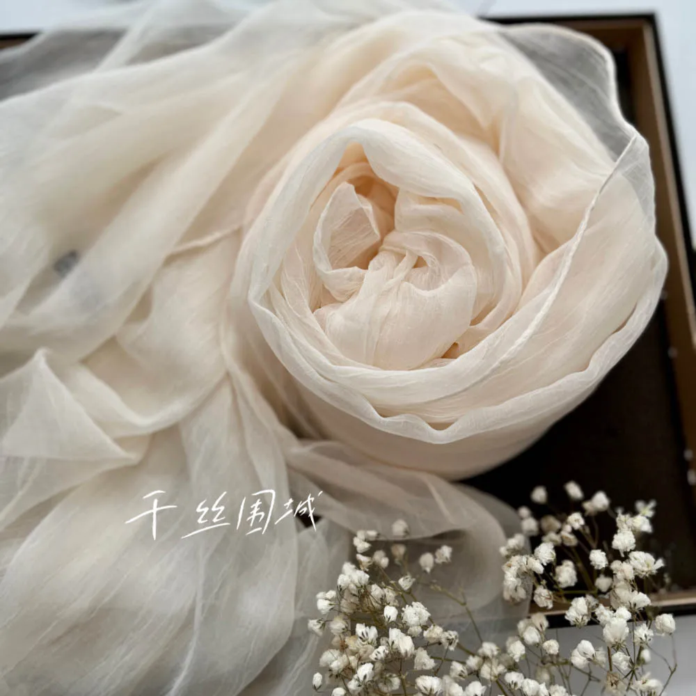 

Большой размер, однотонный шелковый шарф, пляжный морщинистый, слегка прозрачный, тонкий, приятный для кожи, корейская версия, модные женские туфли 175*140 см