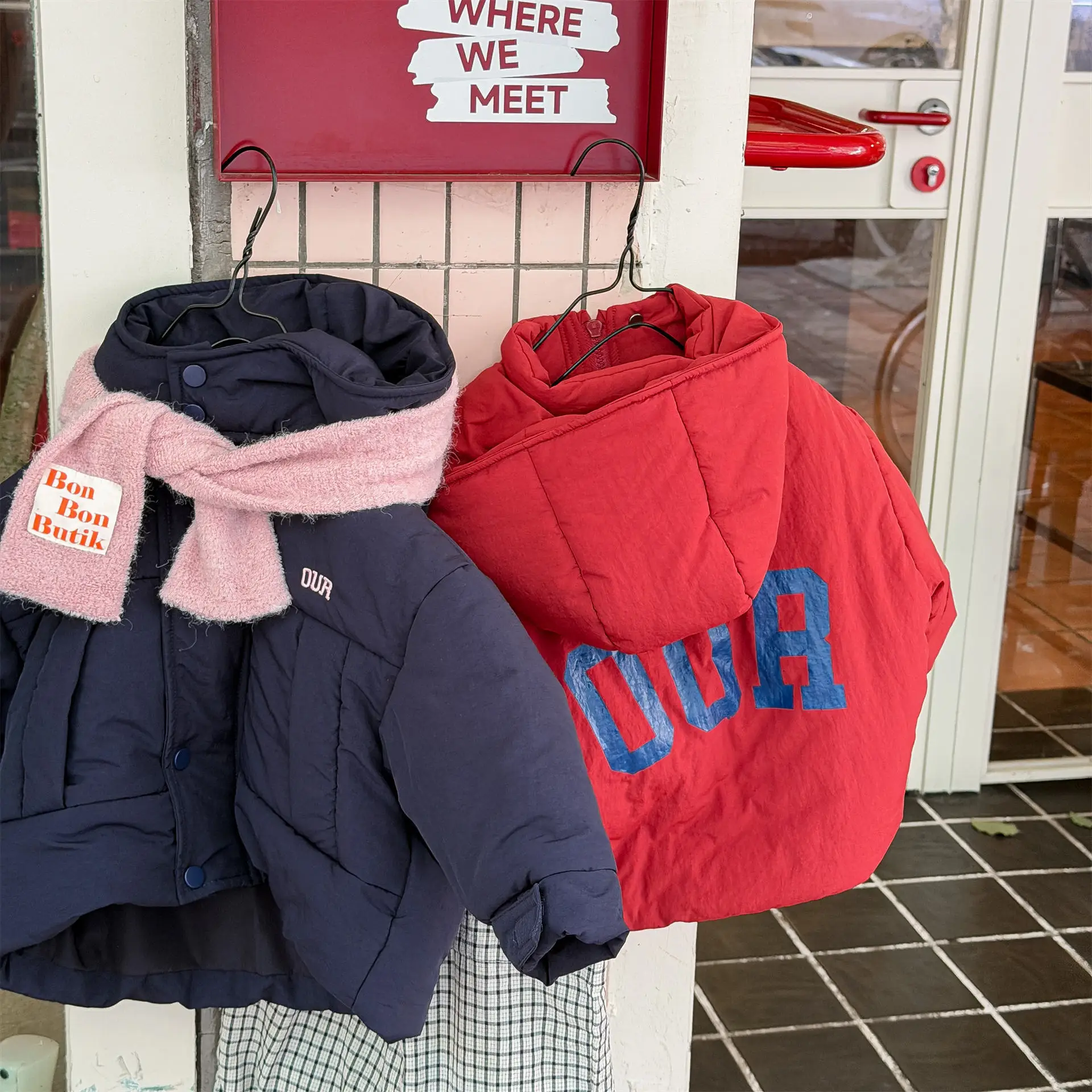 

2025 Winter New Children Cotton Padded Jacket Long Sleeve Boys Letter Print Warm Coat Girls Thick Quilted Jacket Kids Clothes