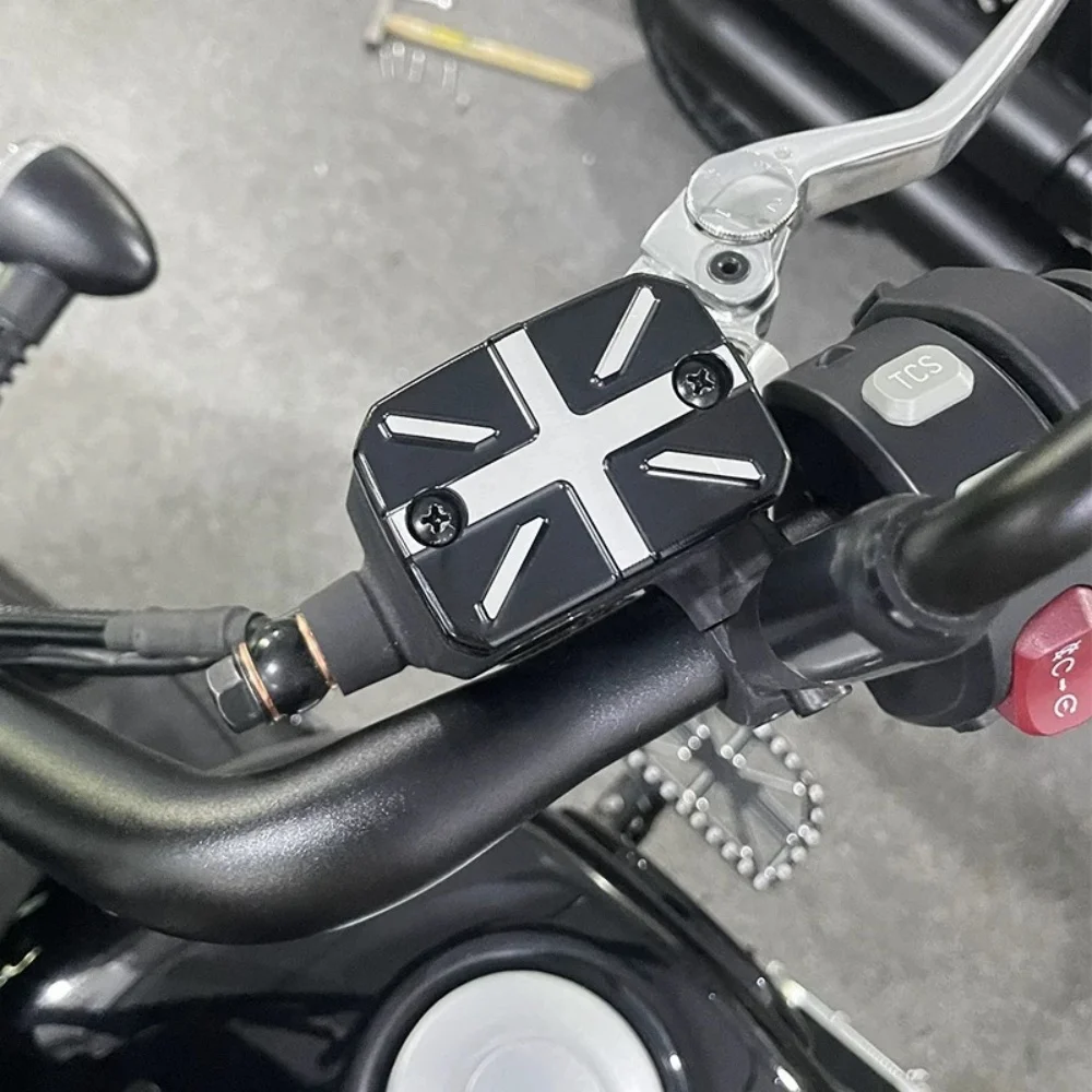 Motorcycle modification: Top pump oil can cap decorative cover suitable for BENDA LFC700 LFS 700 DARK FLAG 500/950