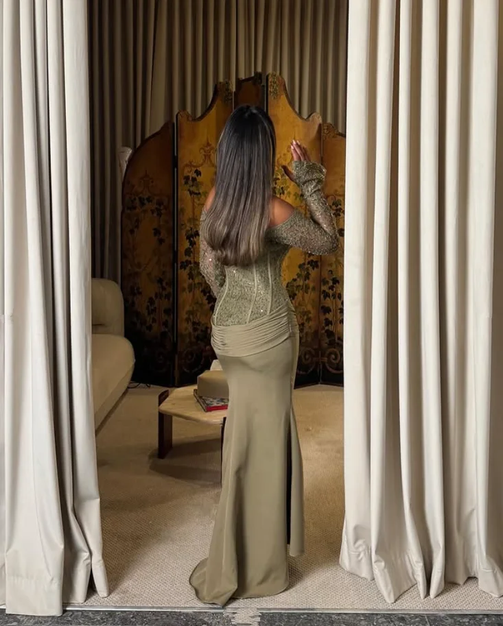 فستان سهرة رسمي بحورية البحر باللون الأخضر العسكري مطرز بالخرز سباركلي بدون أكتاف وأكمام طويلة بطول الكاحل فستان حفلات مخصص