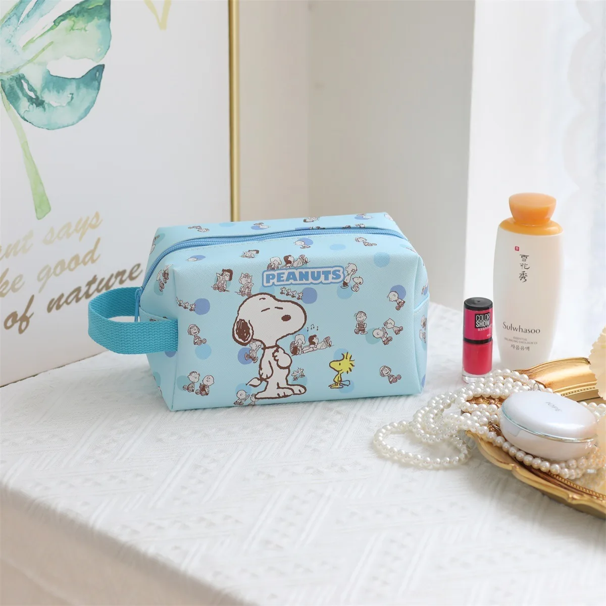 Snoopy Women\'s Makeup Bag Girl Cartoon Cute Snoopy Print Hand Travel Toiletry Bag Leather Portable Large Capacity Makeup Bag