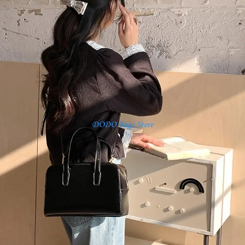 

Компактная женская сумка-саквояж с регулируемым ремнем, функциональные сумки через плечо для современных нужд