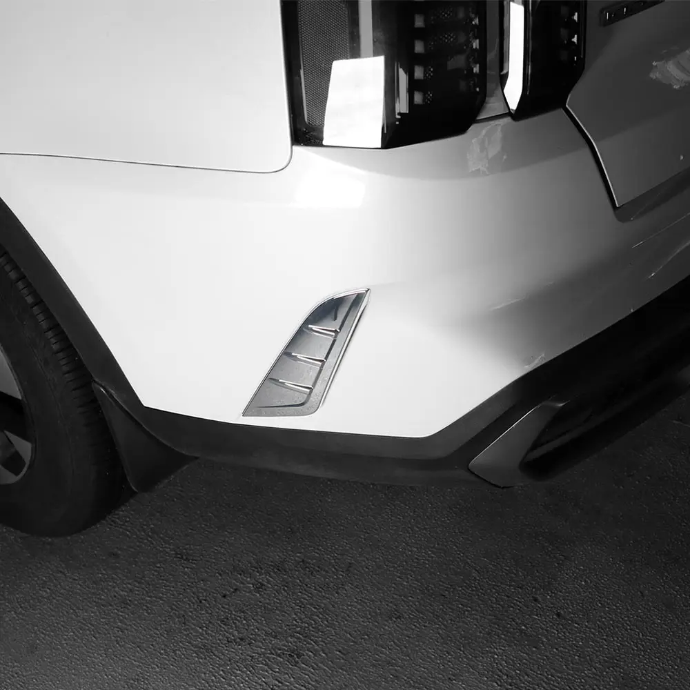 

Для Kia Sorento MQ4 2021-2023: накладка на задний противотуманный фонарь и крышка воздуховода переднего противотуманного фонаря из углеродного волокна, внешние аксессуары