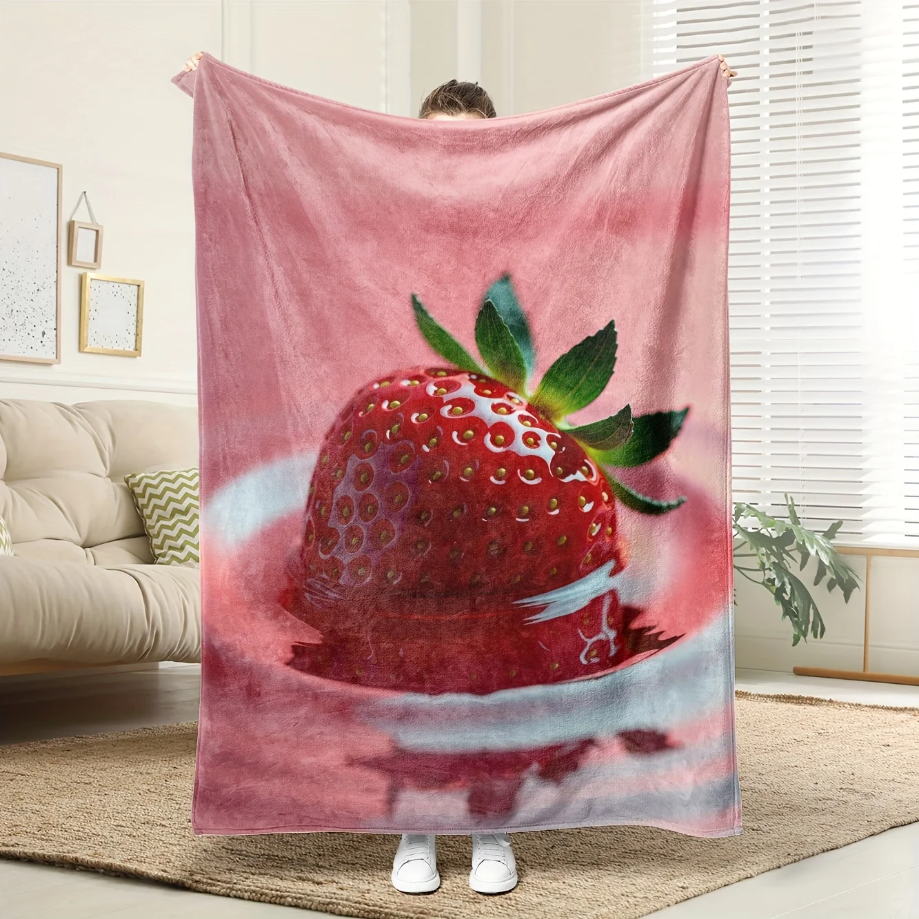 

1pc Cartoon Strawberry Character Blanket - 100% Polyester, All-Season Family/Friend Gift