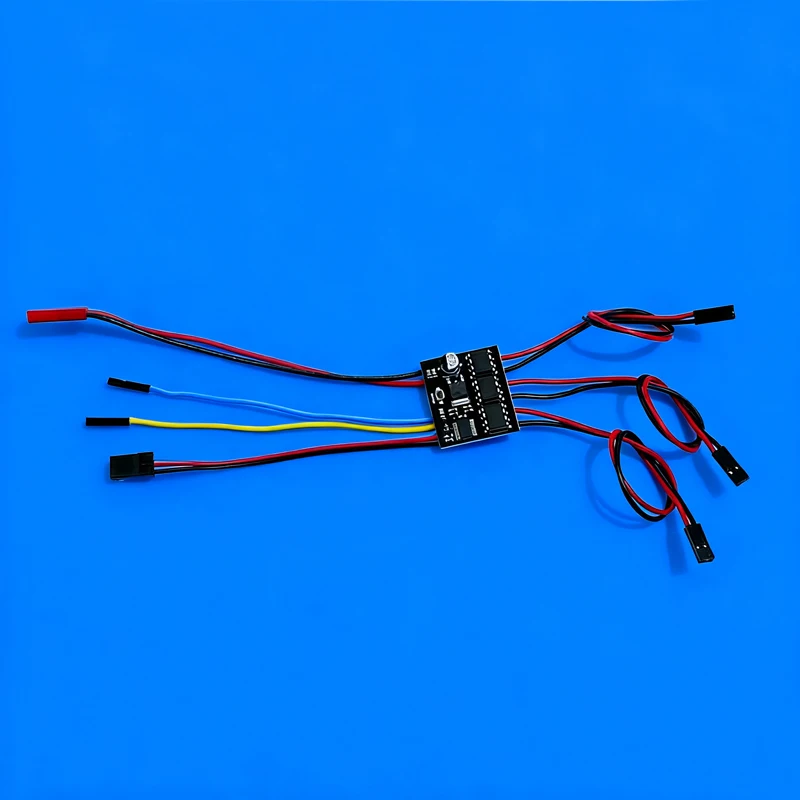 

1PCS Brushed ESC with 5V1A BEC Three-mode 6.14V Speed Control 3 Way Output for RC Three-wheeled Omnidirectional Vehicle Model