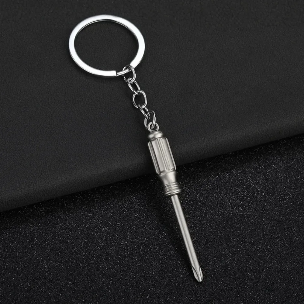 Rollenspielset, Mini-Konstruktion, Multi-DIY-Spielzeug, kleine Werkzeuge, Metall-Schlüsselanhänger, verschiedene Designs für kreatives Spielen, Geschenk, Auto-Schlüsselanhänger – Detail 23