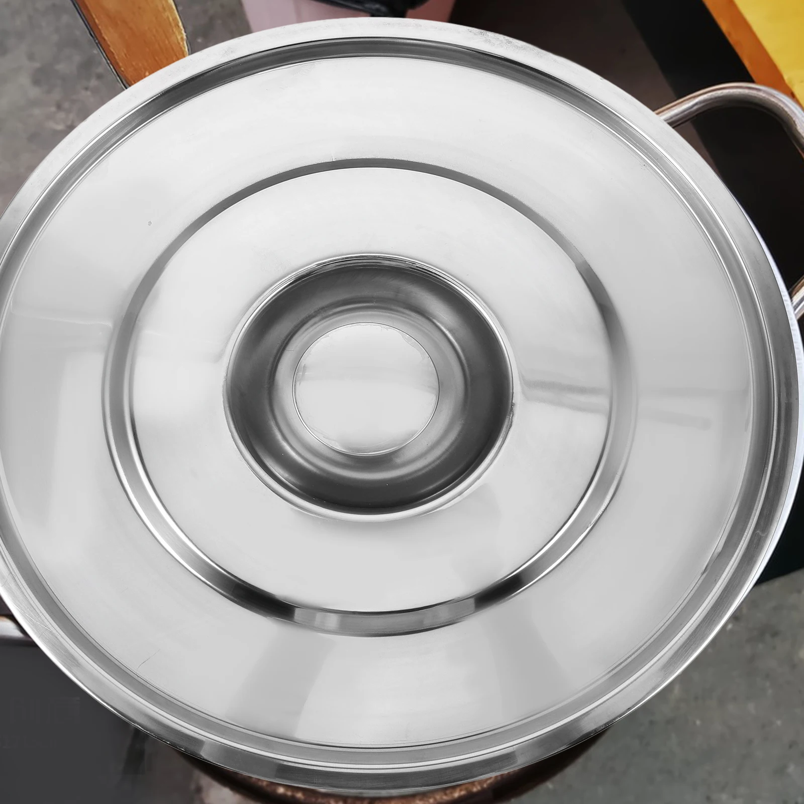 

Stainless Steel Pot Lid Universal Soup Bucket Cover Grease Splatter Proof Compatible Cast Iron Cookware Wear Resistant