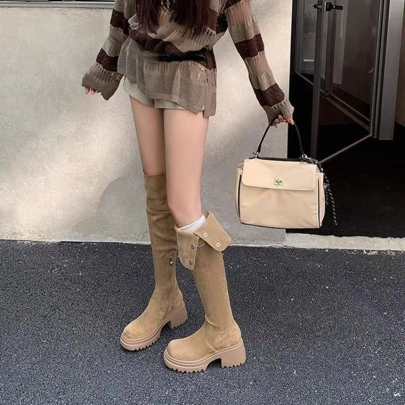 Bottes montantes en daim pour femmes, à porter de deux façons, avec fermeture éclair latérale, plateforme à talons épais, hauteur augmentée, bottes convertibles montantes jusqu'aux cuisses.