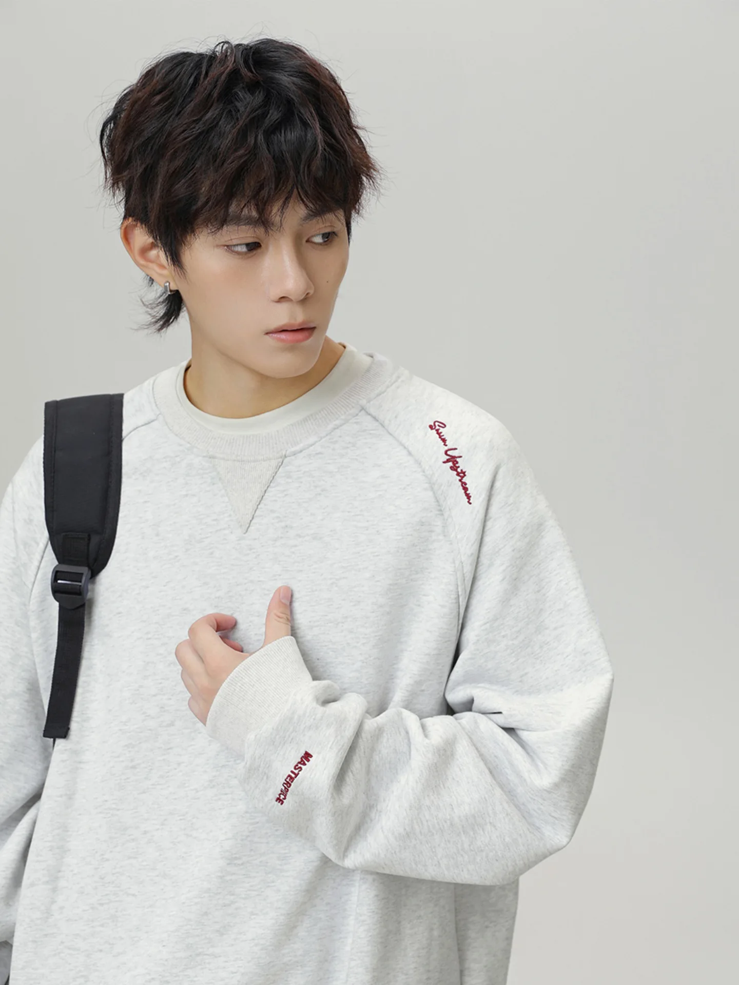 

Мужские винтажные худи без капюшона: Воздух, атмосфера, газ, кислород, дыхание, ветер, бриз, поток, течение, гроза, газировка, взрыв, дрейф, мода