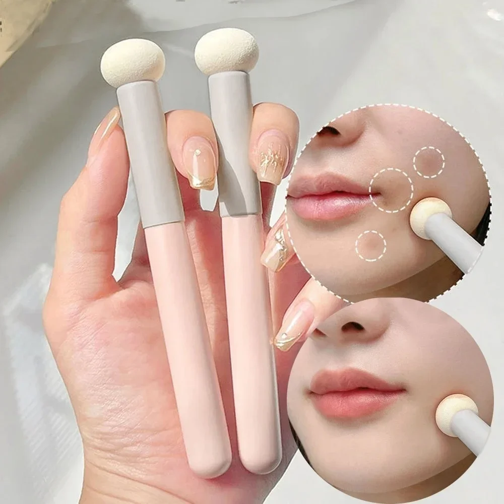 Mini Mushroom Head Concealer Brush Soft Bristles Round Sponge Makeup Brush Travel Daily Beauty Tool