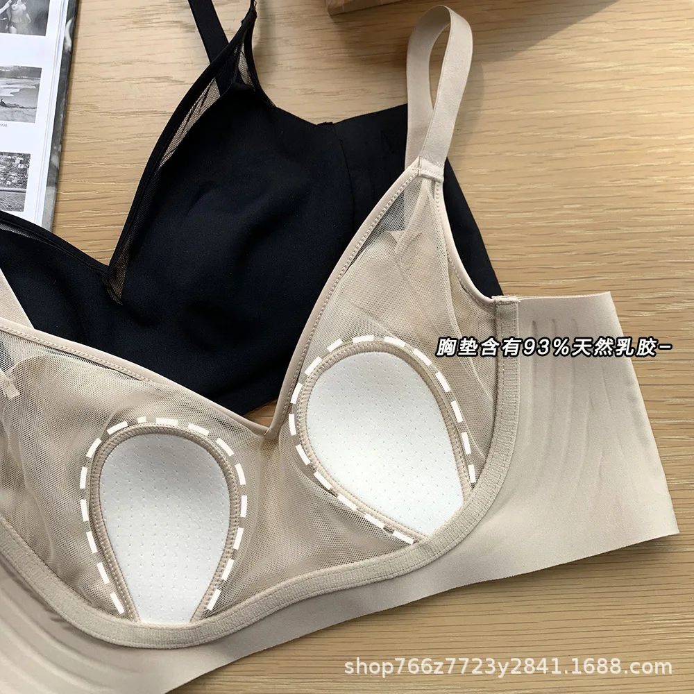 Crystal Cup Underwear Female Seamless No Steel Ring Soft Support Rabbit Ears Close Breasts Beautiful Back Big Breasts Small Bra