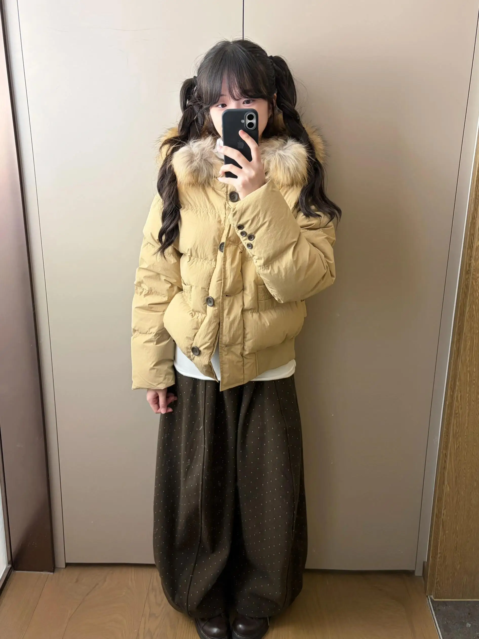 

American Retro Thiened down Cotton Jaet Women's Winter Warm Large Fur Collar Parka Coat Korean Sle Loose Fit Long Sve