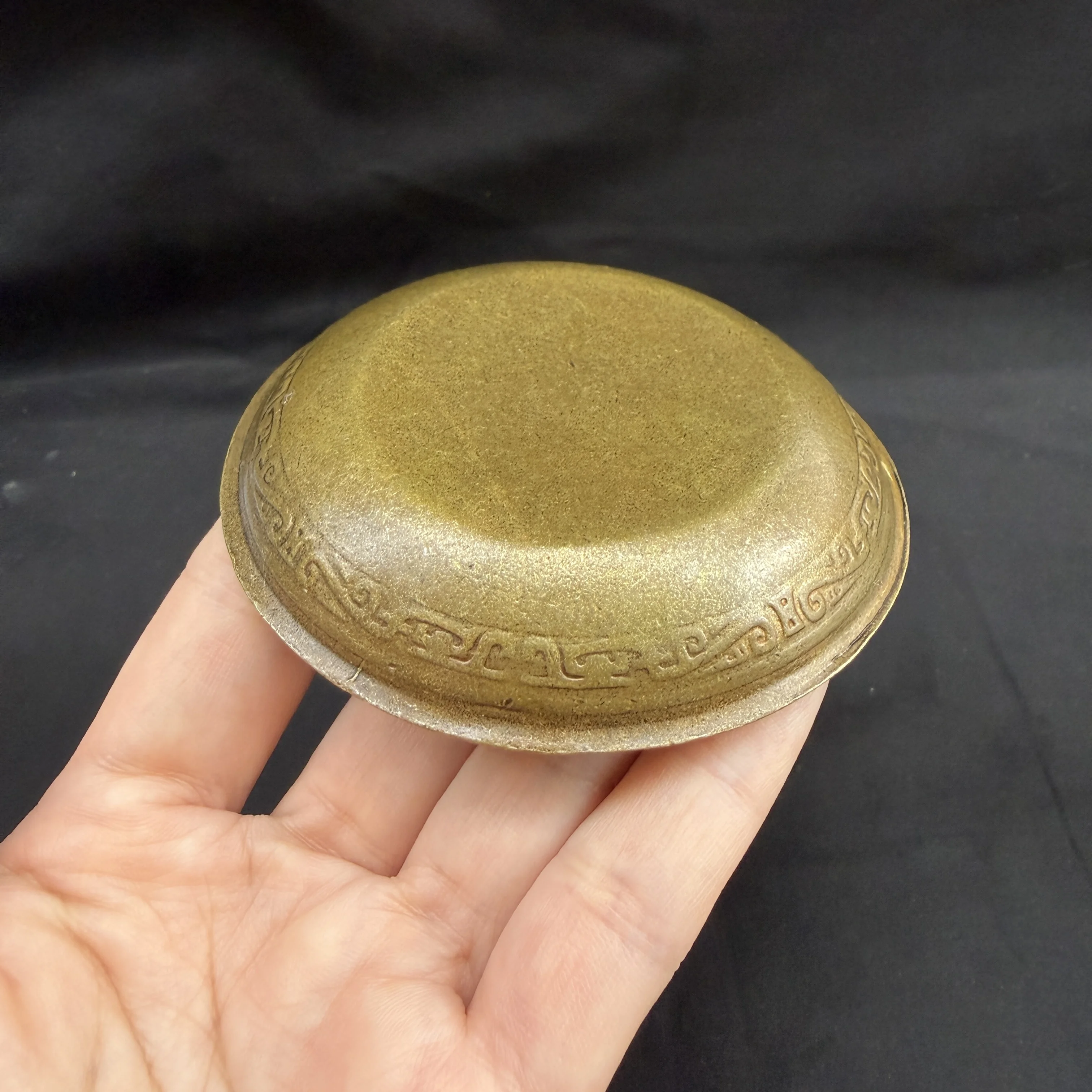 Retro Panlong brass small plate Huang Lima copper desktop ornaments