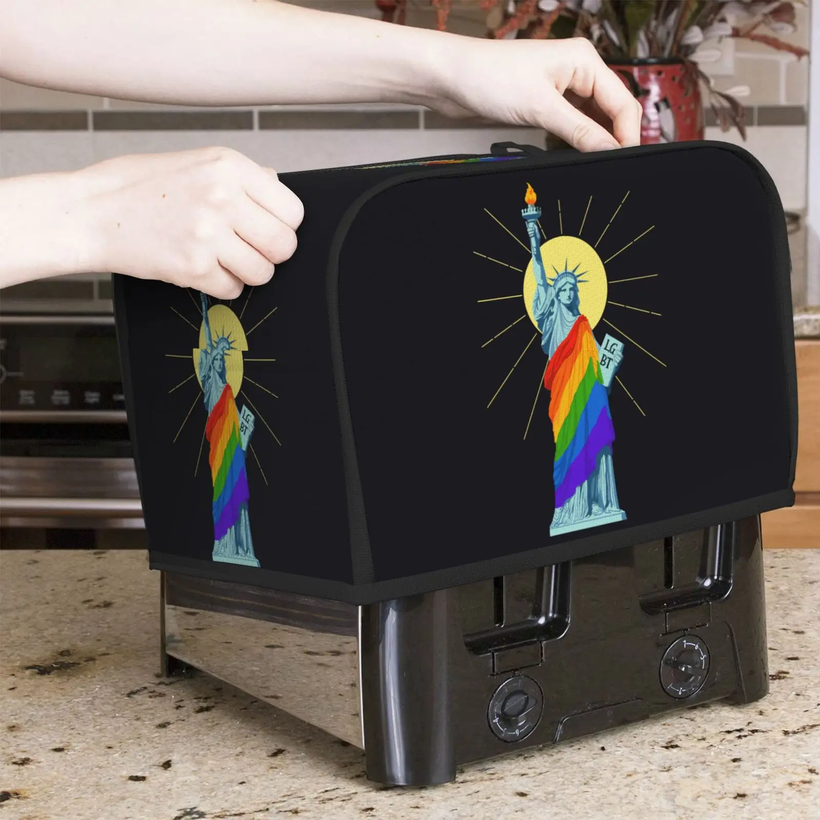 Rainbow Statue Of Liberty 2 Slice / 4 Slice Toaster Bakeware Cover Protector Dustproof Kitchen Clean Tools Organizer