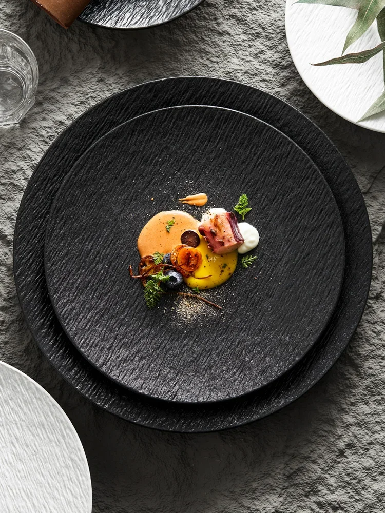

Высококачественная керамическая черная тарелка для макарон, посуда для домашнего использования, блюдо для стейка, новая легкая роскошная тарелка, элегантная плоская обеденная тарелка