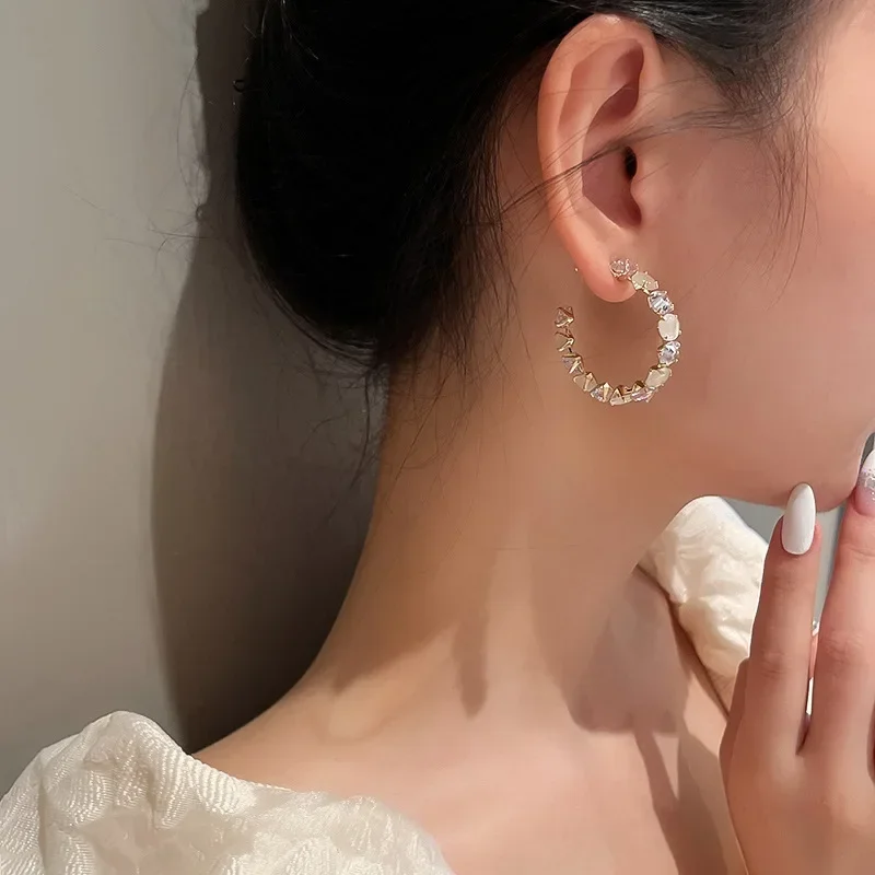 New Women\'s Luxury Opals Hoop Earrings in 2023 Korean Fashion Jewelry Party Girls Temperament Accessories Unusual Earrings