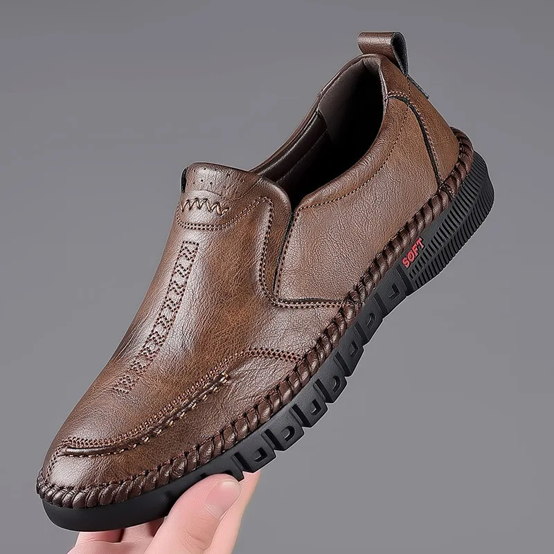 Mocassins légers en cuir PU pour hommes, chaussures d'affaires, baskets britanniques en une étape, basses, décontractées, à la mode, pour le travail